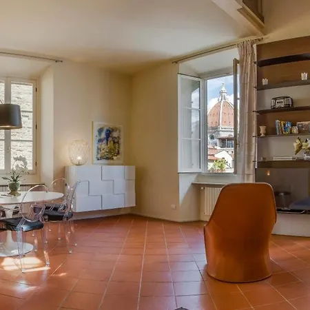 Apartment Le Residenze A - Residenza Covoni In The Historical Center Of Florence